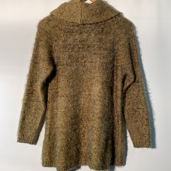 Parkhurst - Women’s, fluffy knit sweater. Size M - Picture 2 of 10